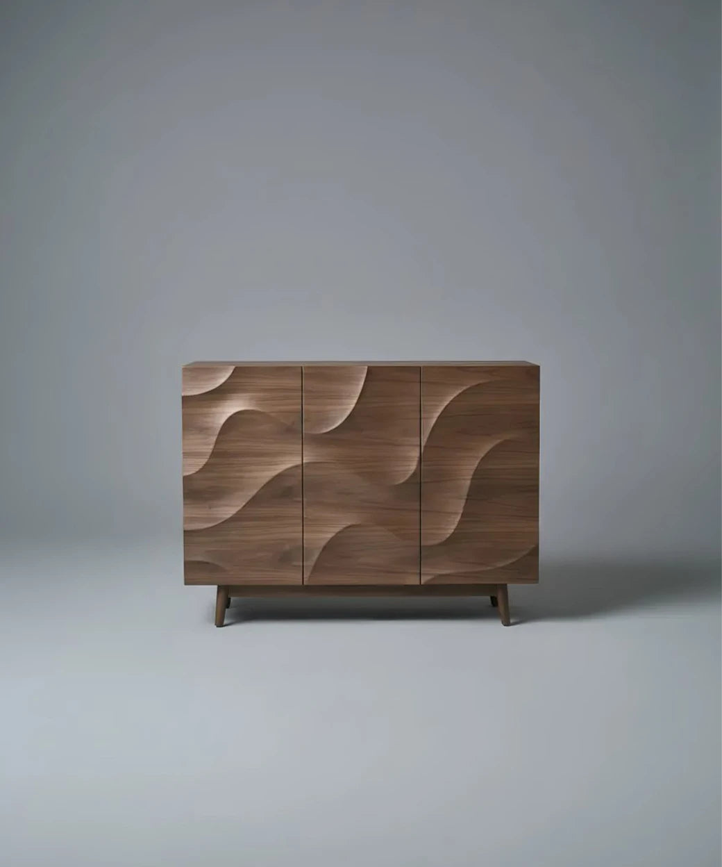 Alojera (180 cm) en madera con diseño ondulado en relieve que ofrece un estilo moderno y elegante para interiores
