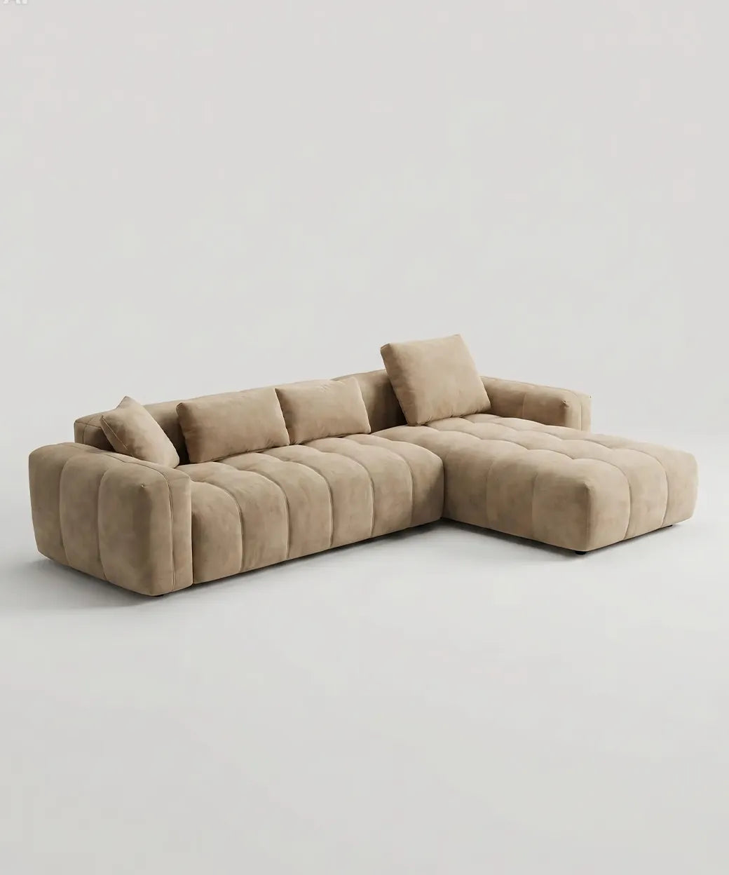 Sofá Idafe en tono beige con diseño acolchado y moderno, ideal para salones contemporáneos en Canarias