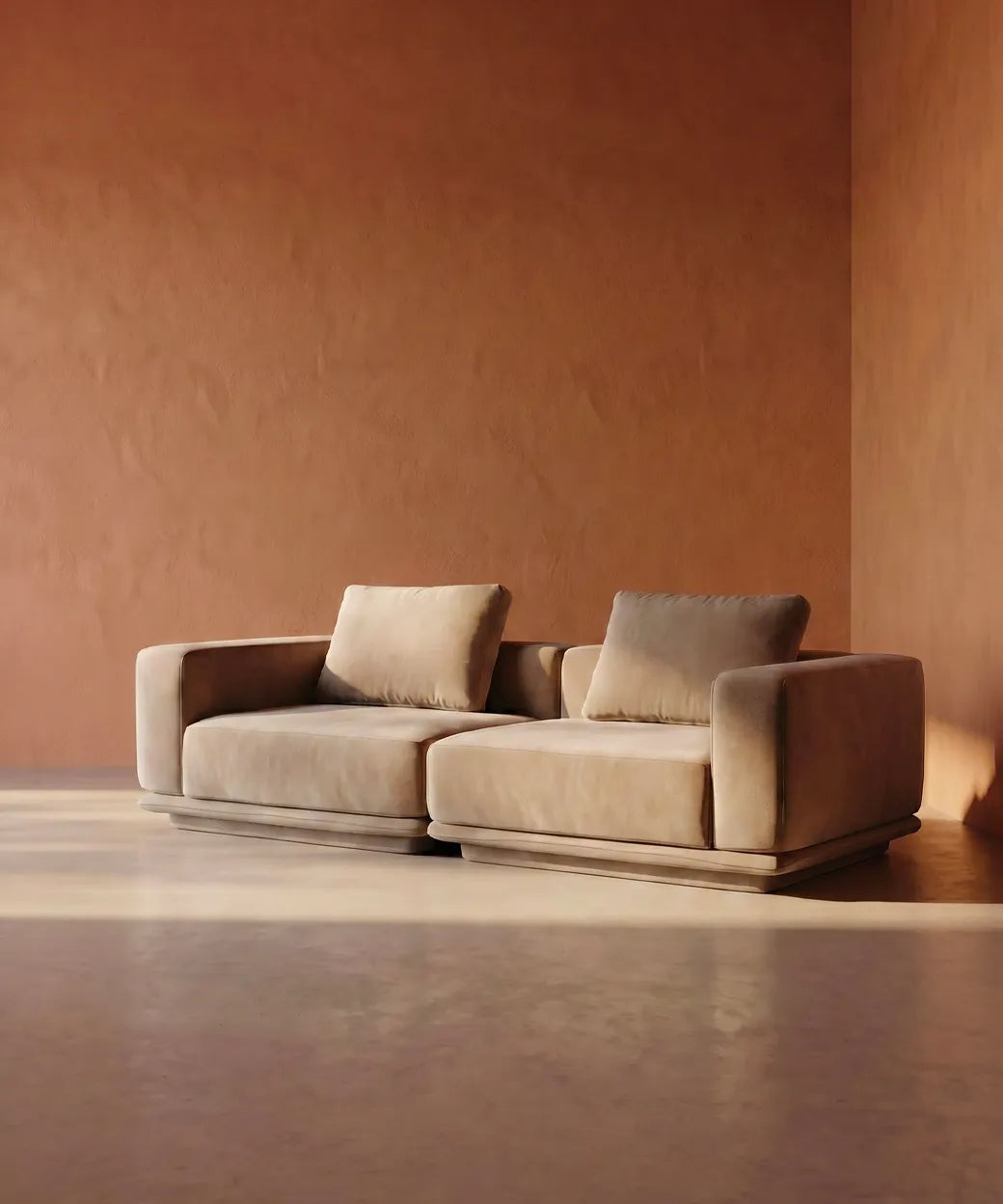 Palmero en tono beige oscuro con diseño amplio y acolchado, confortable y versátil para espacios modernos en Canarias