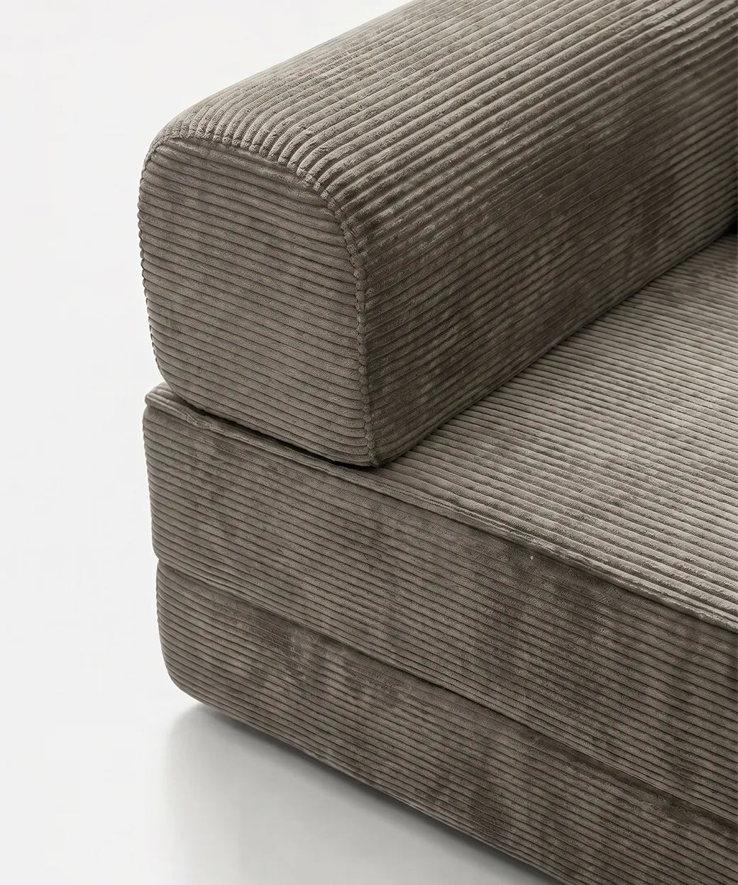 Taburiente Chaise Longue (300x180cm) en gris oscuro con tejido de canalé y diseño cómodo para sofás en Canarias