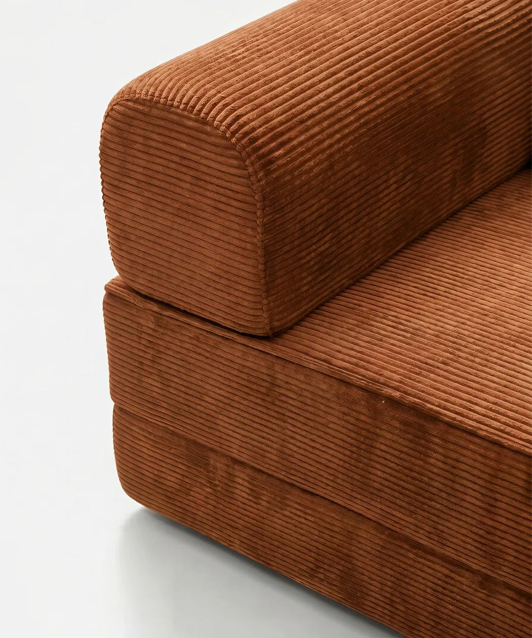 Taburiente Chaise Longue (300x180cm) en tono terracota con tejido de canalé suave para sofás en Canarias